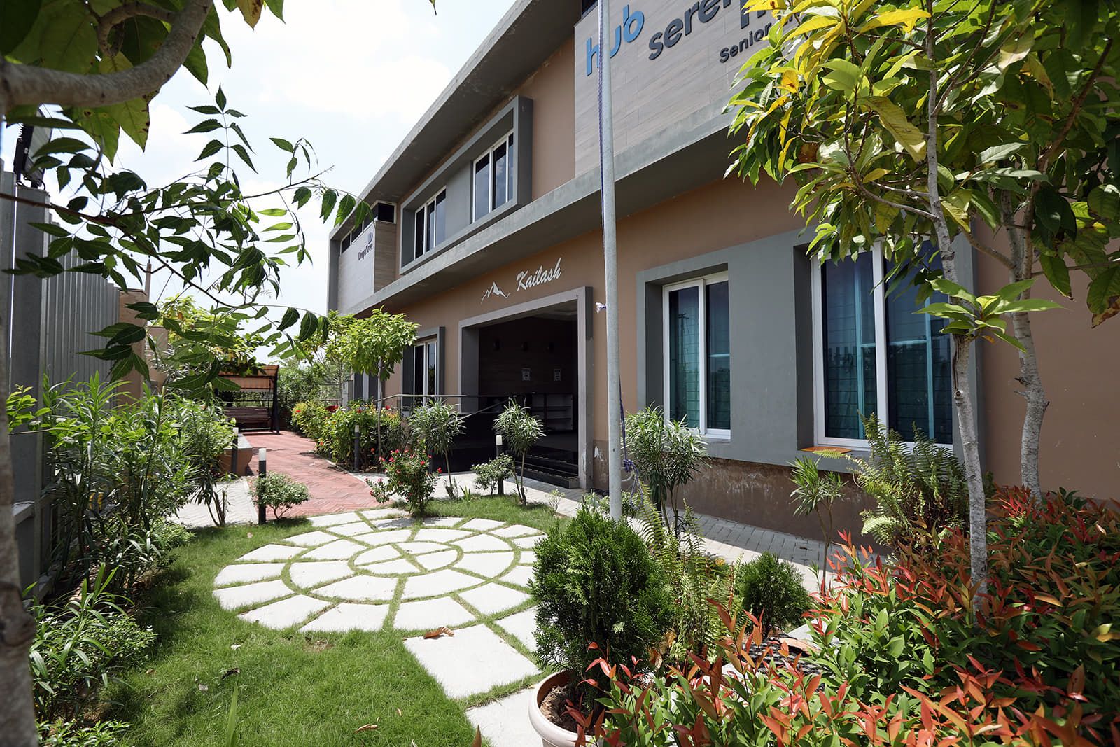 DivyaSree HUB6